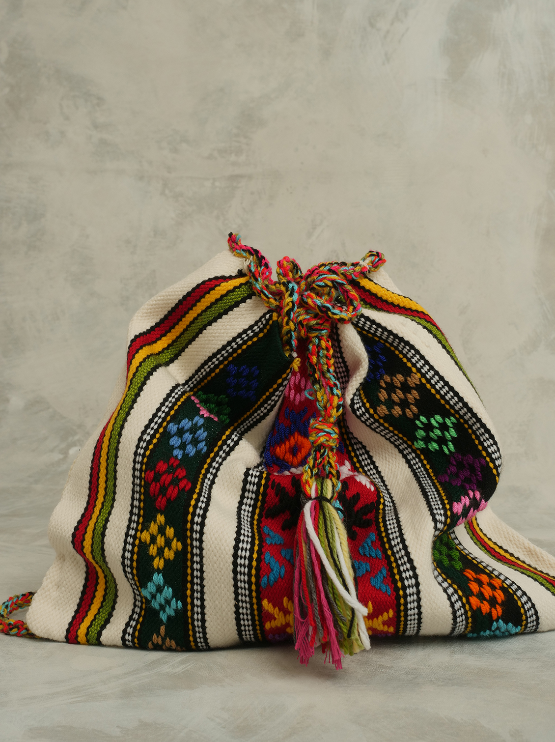 Handloom bags online sales